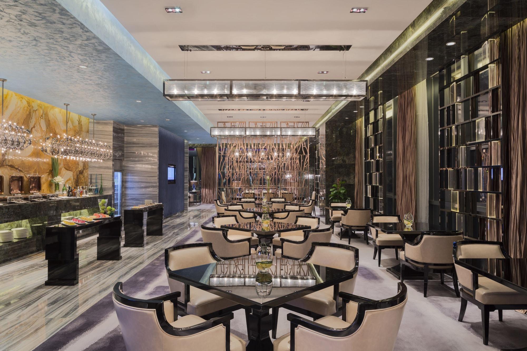 Wanda Realm Wuhan Exterior photo
