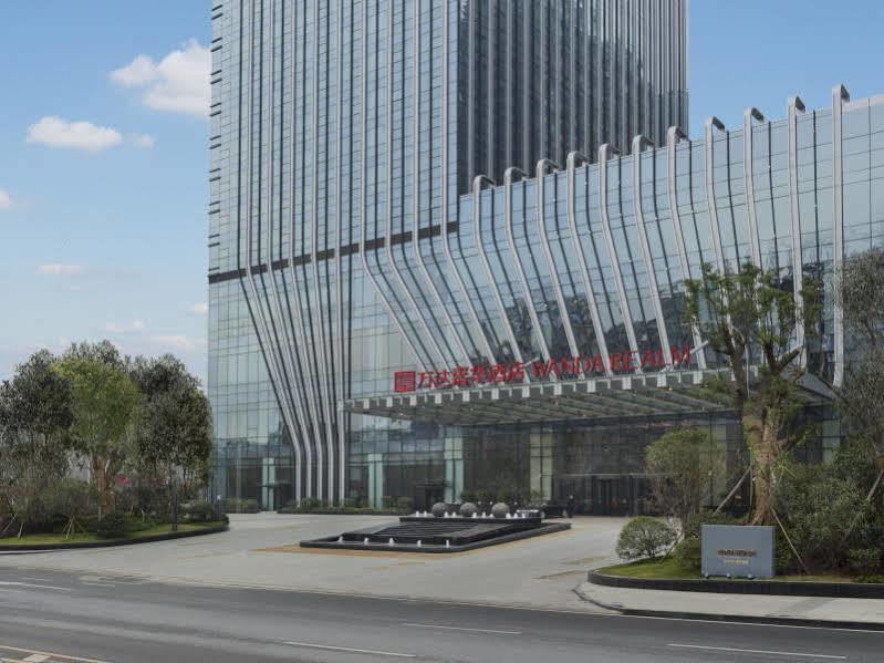 Wanda Realm Wuhan Exterior photo